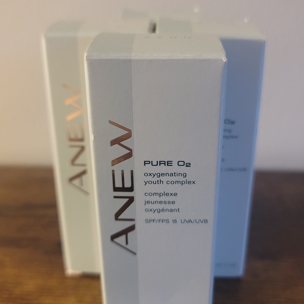 Avon anew pure 02 oxygenation youth complex